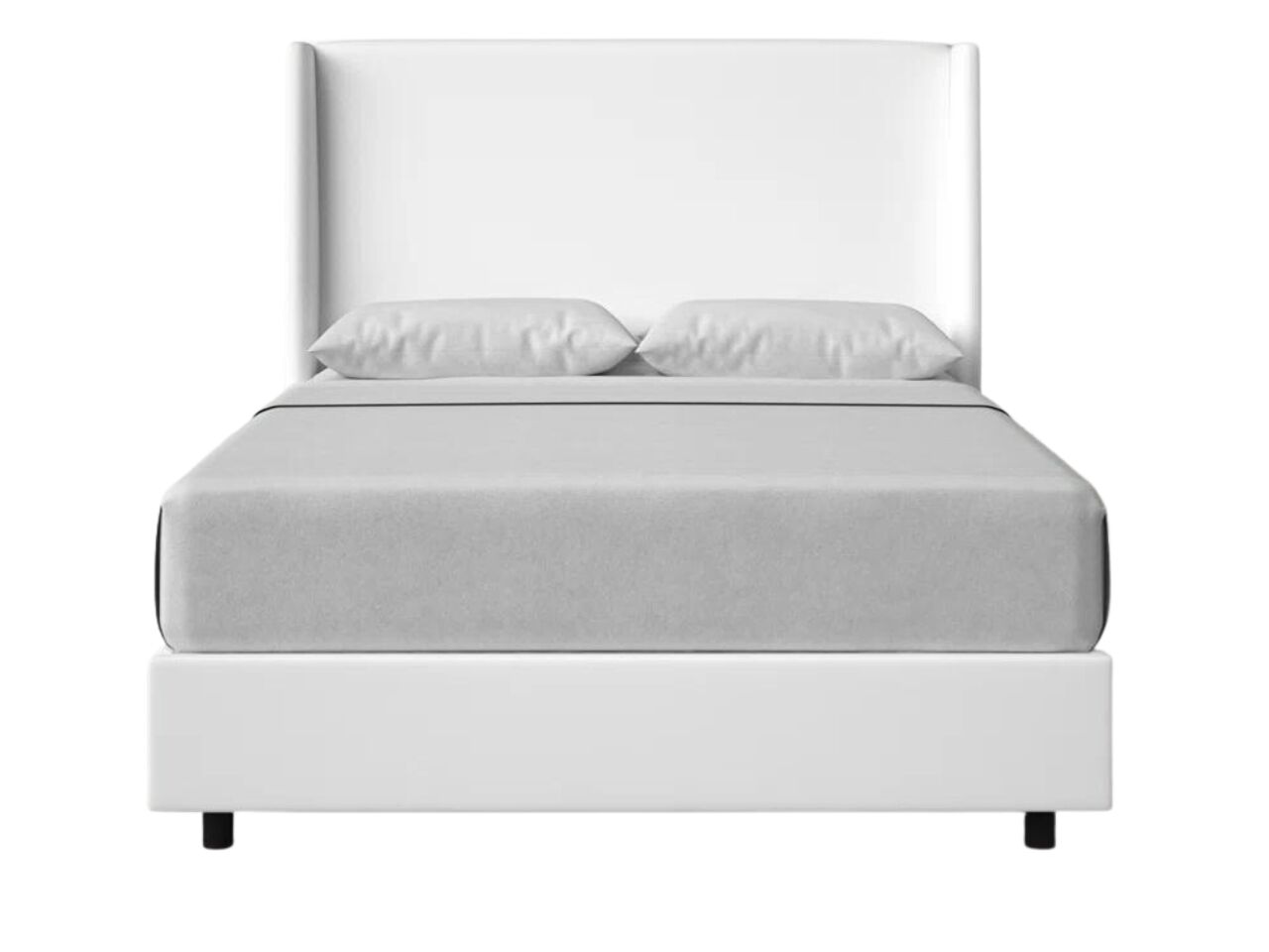 A Cama Estofada Arabela AD Boutique exibe imponente cabeceira branca com capitonê e acabamento premium, luxo e exclusividade.